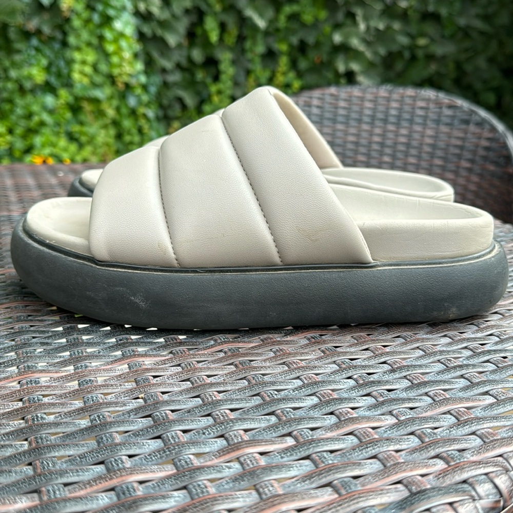 H&M Size 39